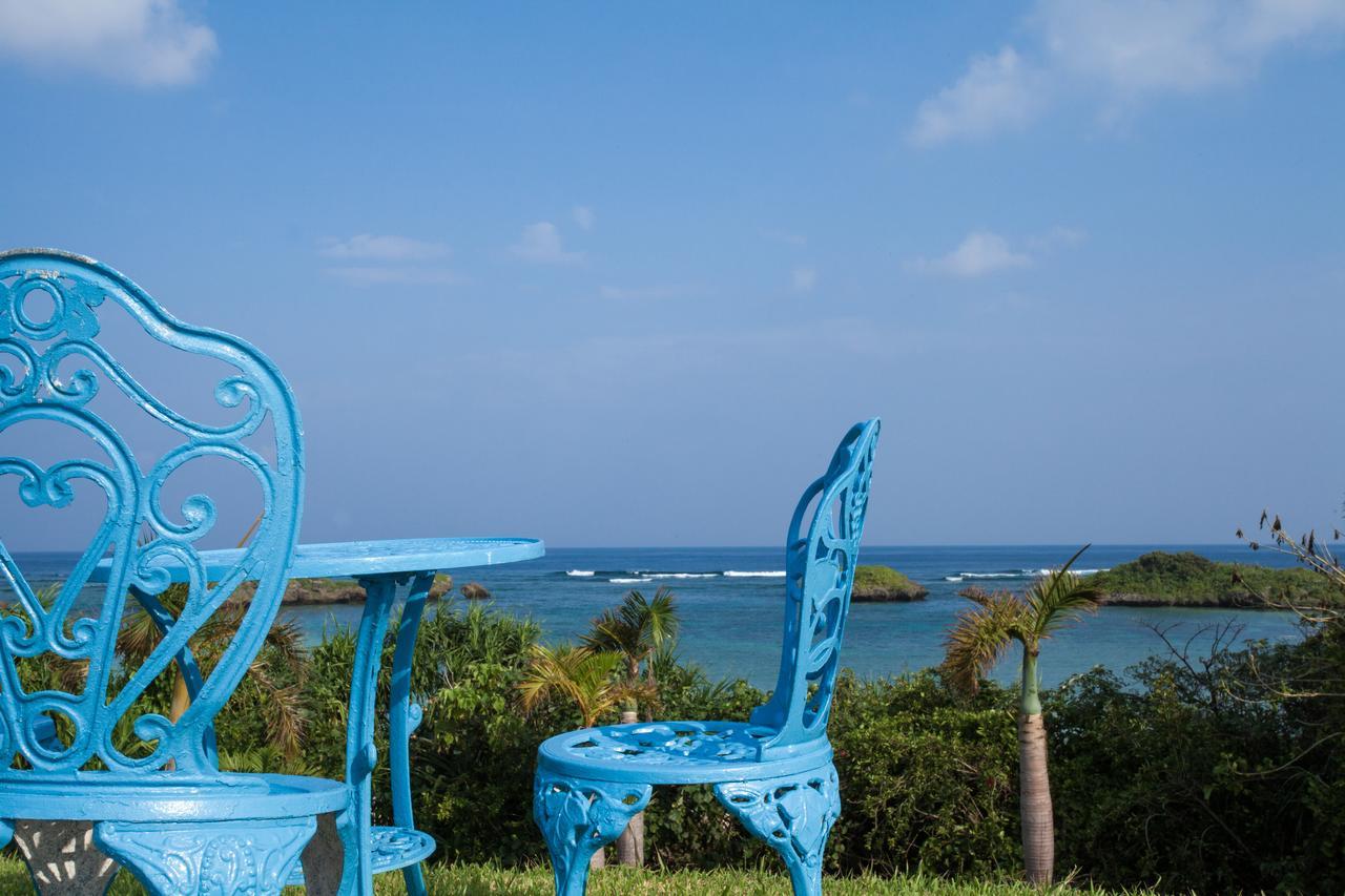 Hoshizuna Beachfront Coral Garden Bed & Breakfast Iriomote Island Exterior photo